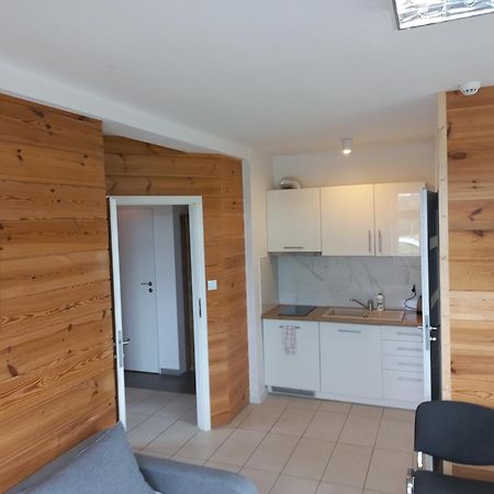 Appartement Dom Piotra à Goniądz Extérieur photo