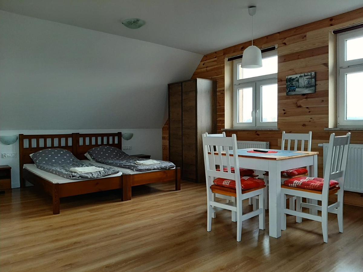 Appartement Dom Piotra à Goniądz Extérieur photo