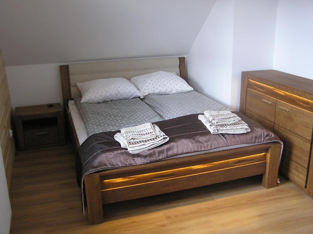 Appartement Dom Piotra à Goniądz Extérieur photo