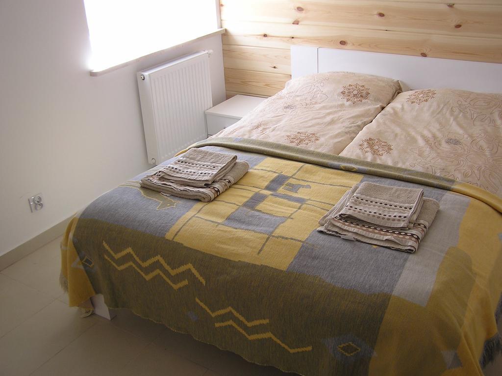 Appartement Dom Piotra à Goniądz Extérieur photo