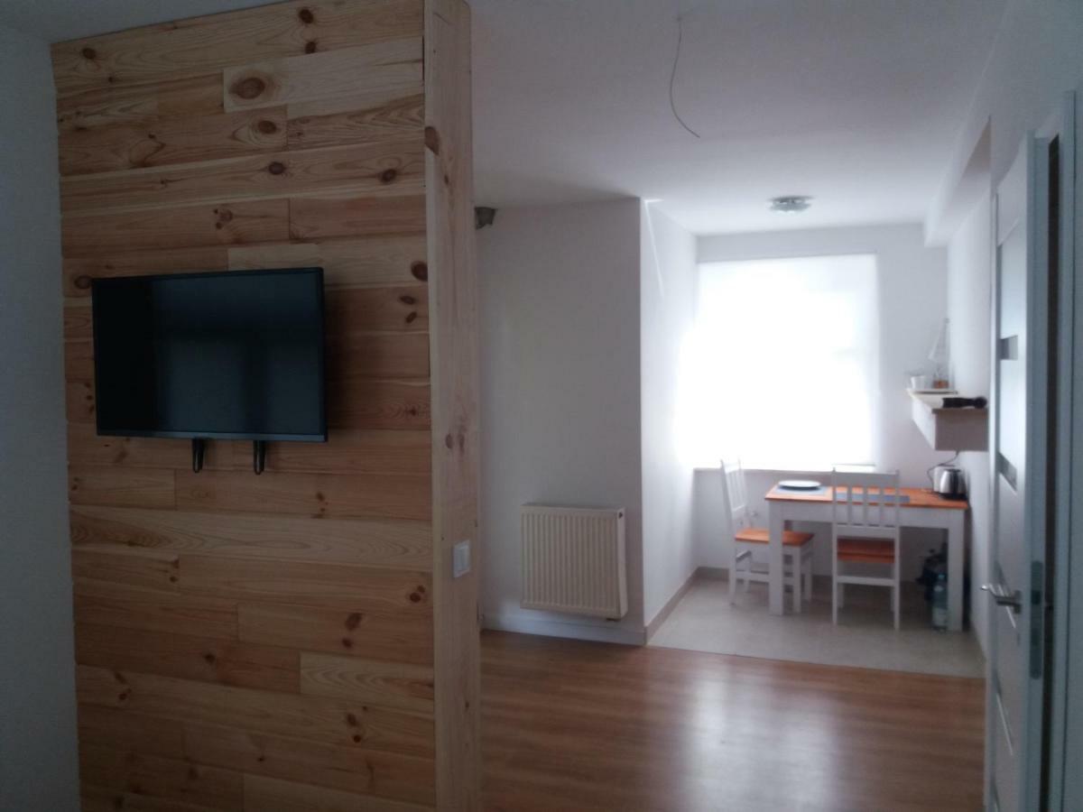 Appartement Dom Piotra à Goniądz Extérieur photo